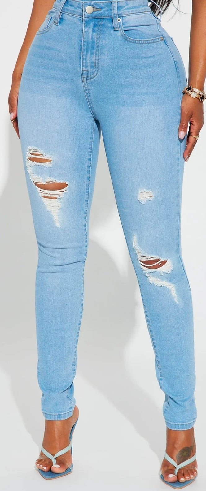 Ripped High Rise Jeans